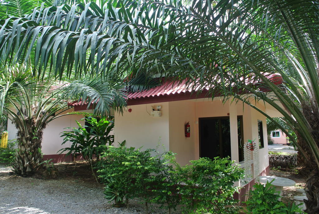 Bantatuk Resort & Restaurant Ban Tha Khun Eksteriør billede