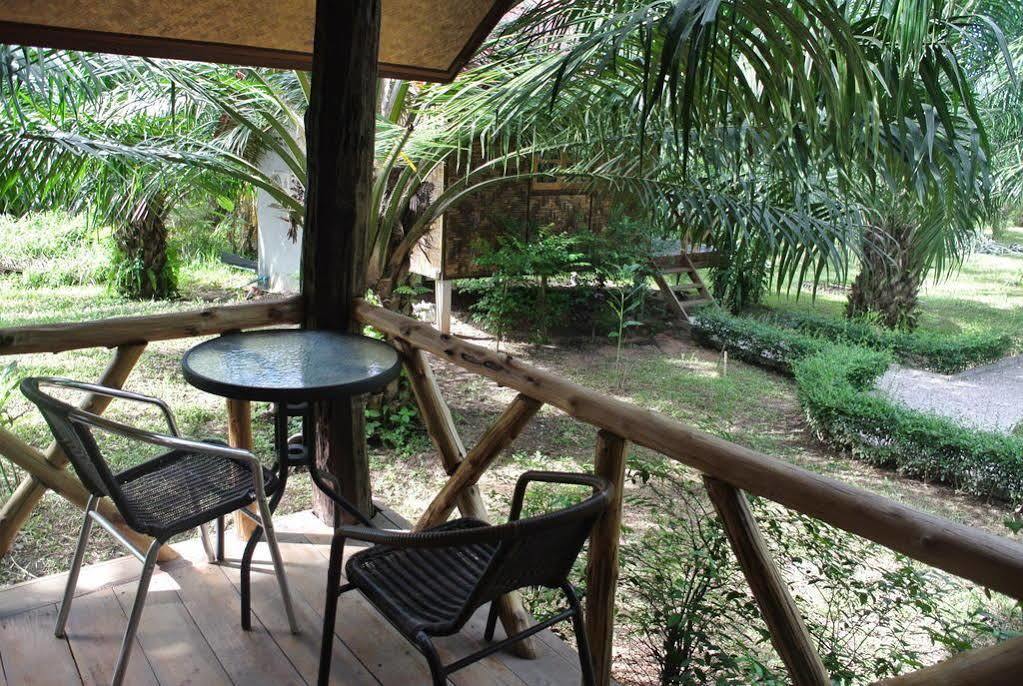 Bantatuk Resort & Restaurant Ban Tha Khun Eksteriør billede